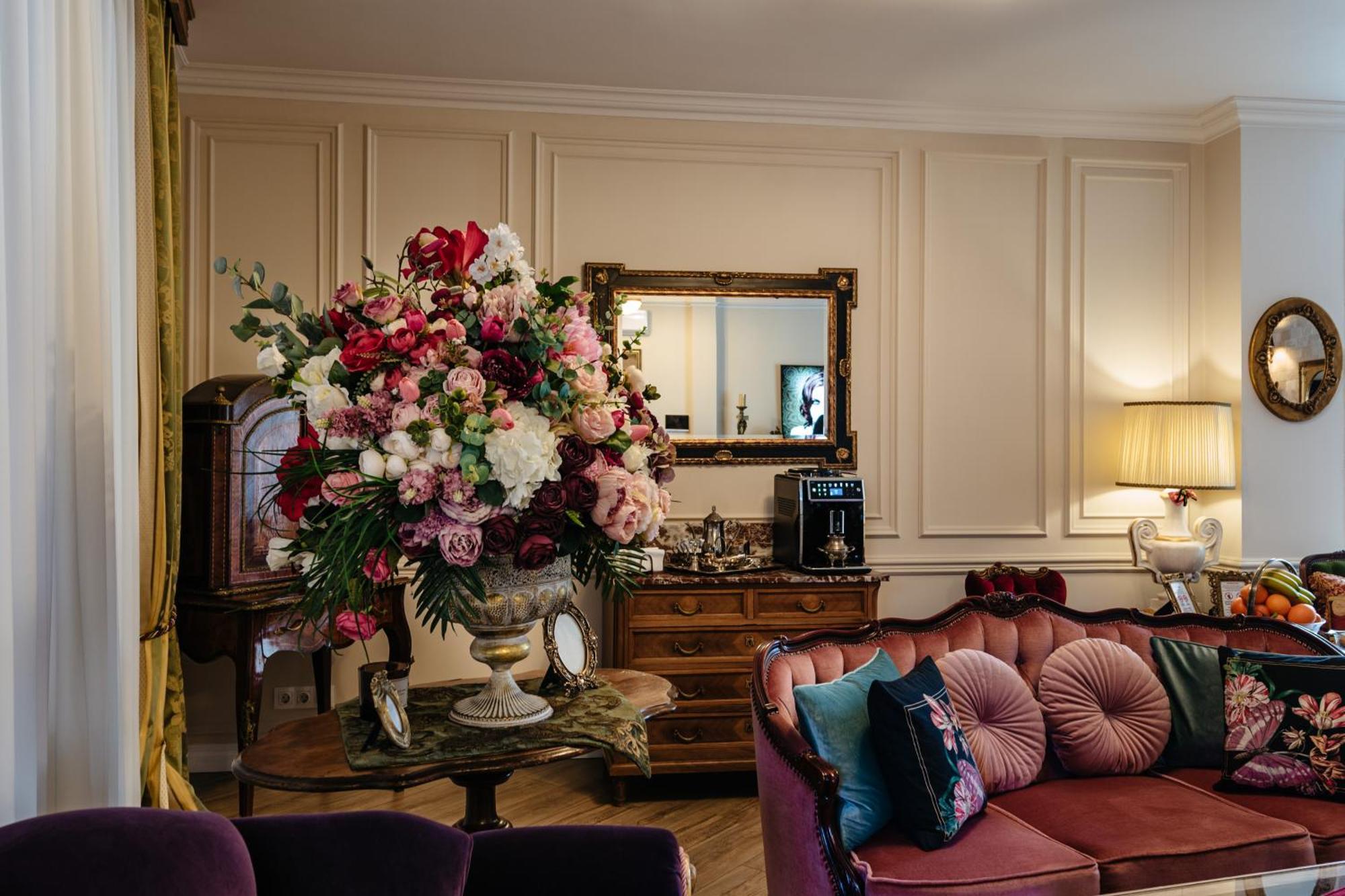 Ateneea Luxury Rooms Cluj-Napoca Exteriör bild