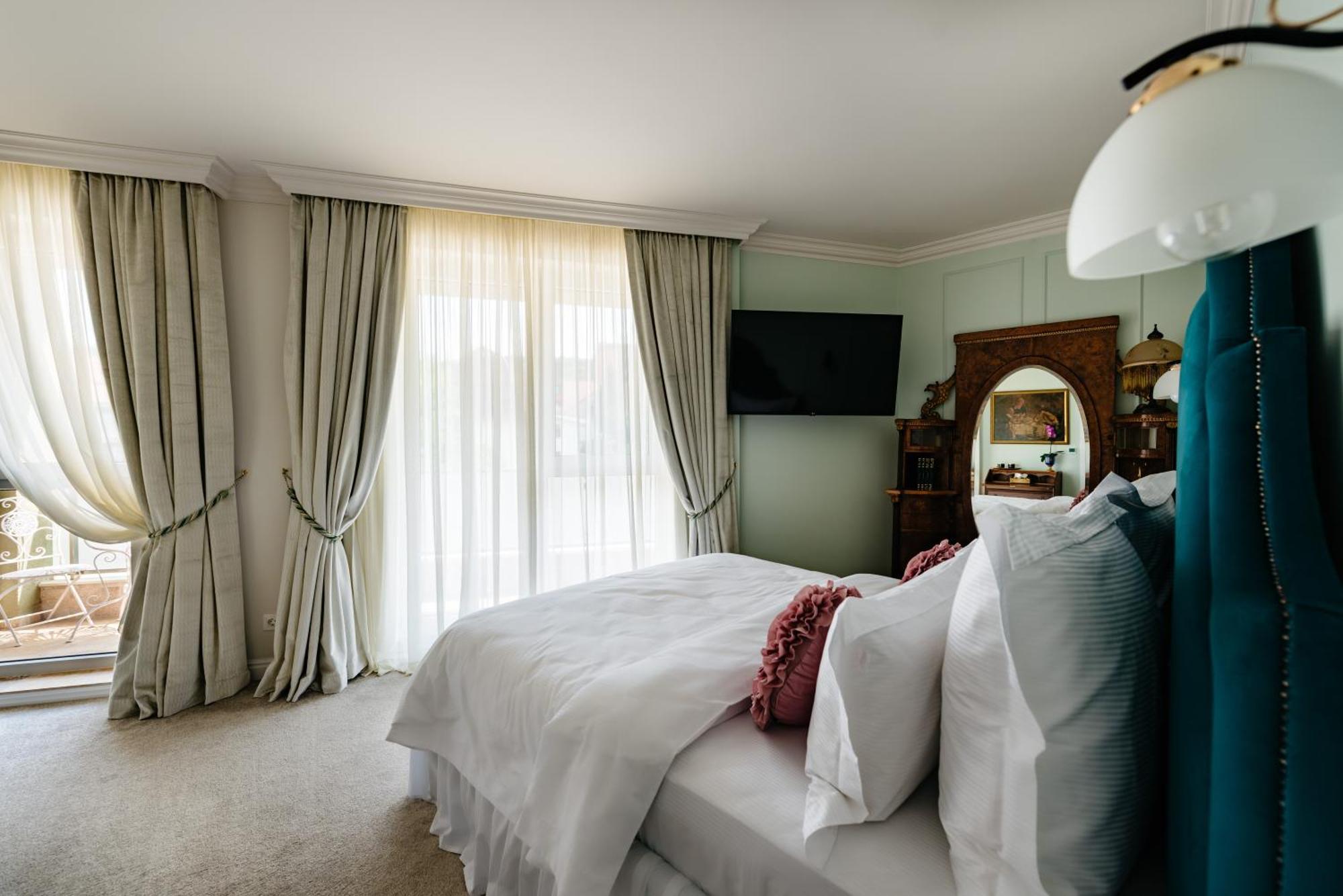 Ateneea Luxury Rooms Cluj-Napoca Exteriör bild
