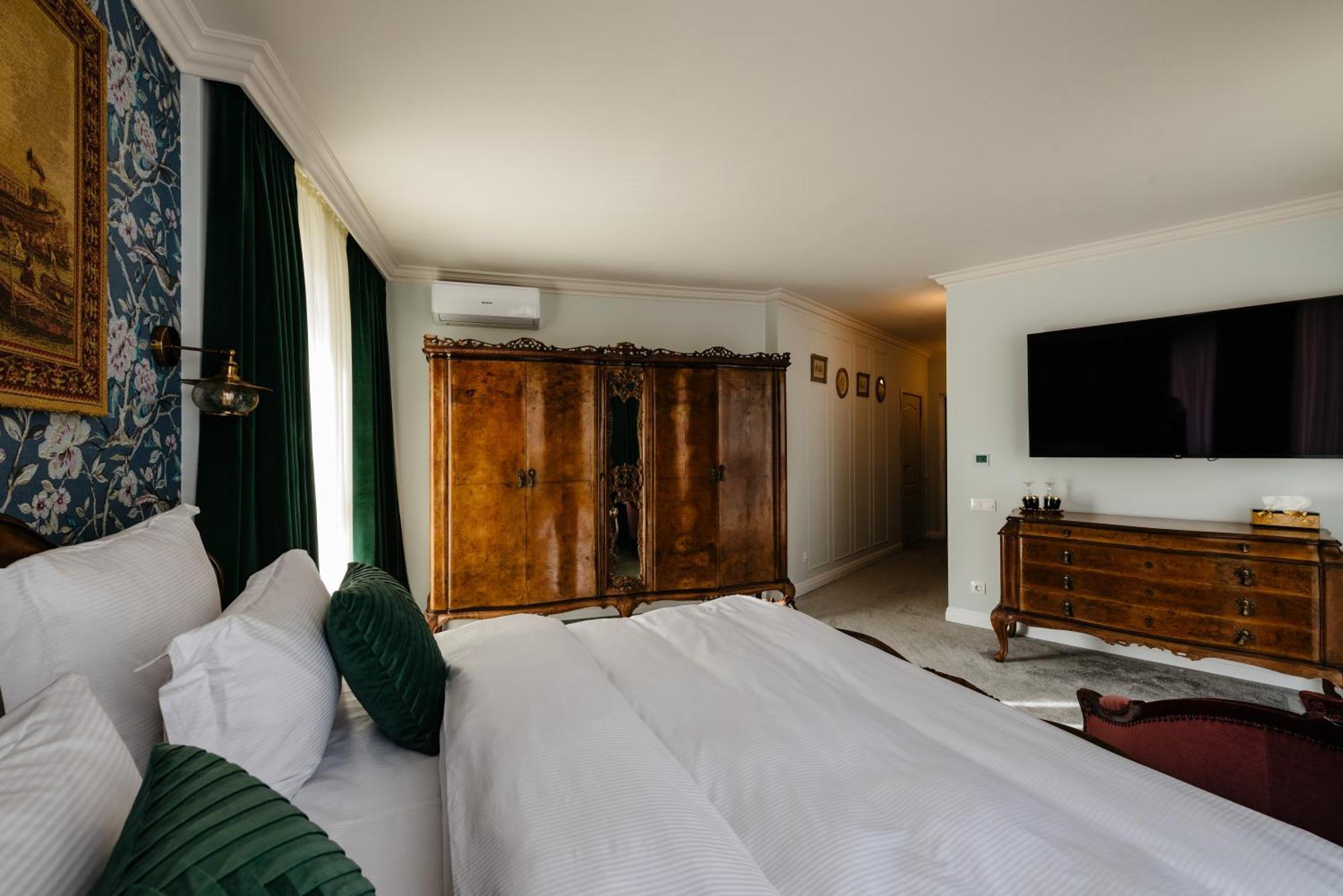 Ateneea Luxury Rooms Cluj-Napoca Exteriör bild