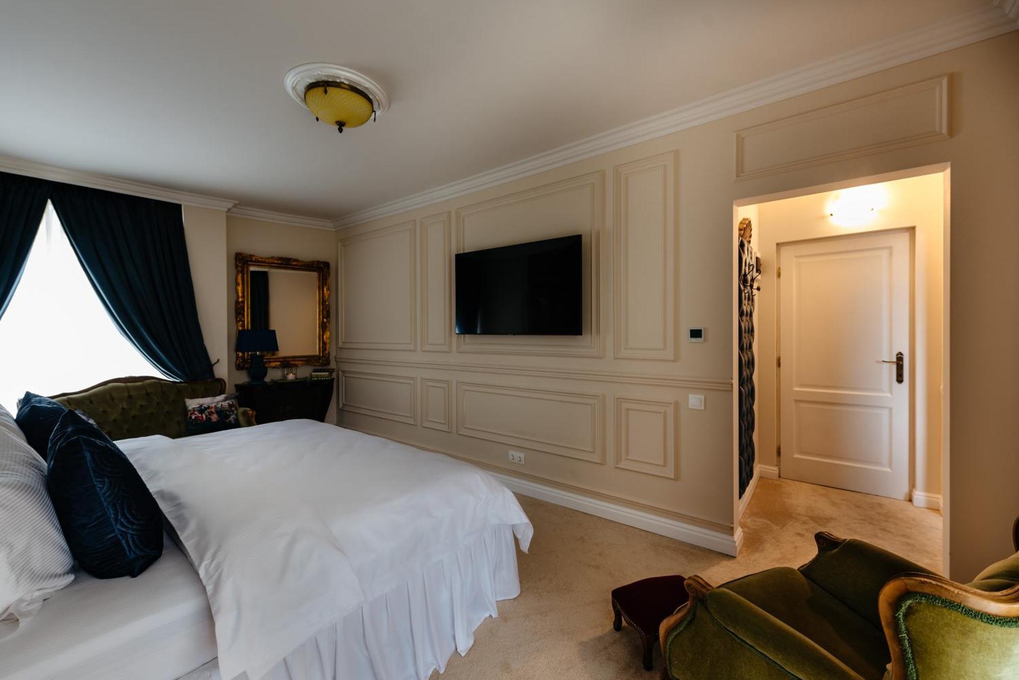 Ateneea Luxury Rooms Cluj-Napoca Exteriör bild